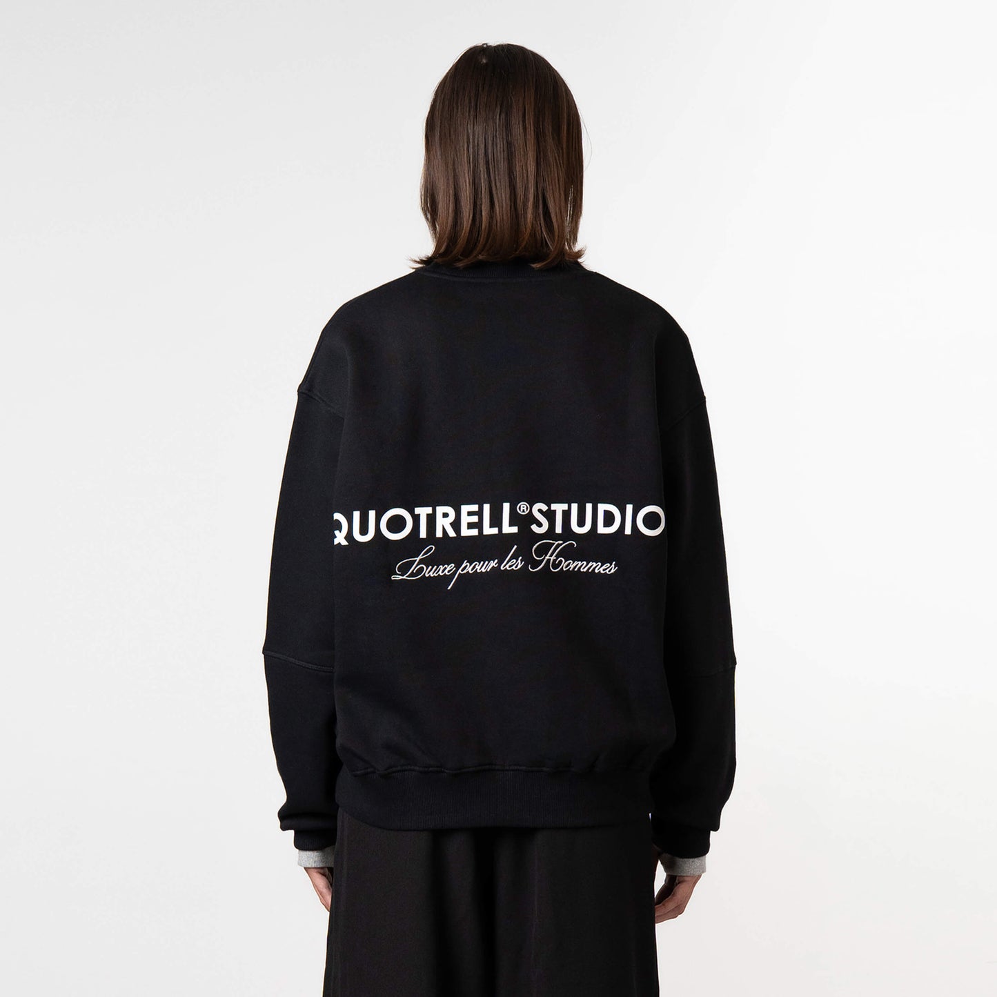 STUDIOS CREWNECK | BLACK/WHITE