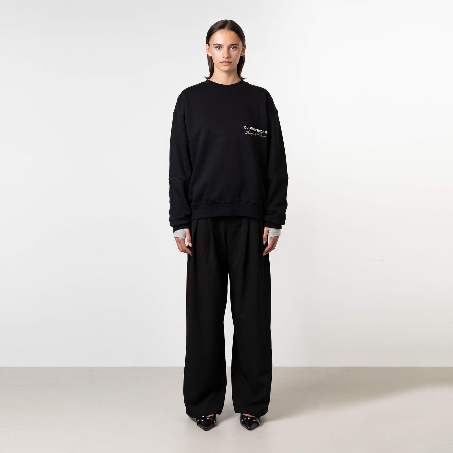 STUDIOS CREWNECK | BLACK/WHITE