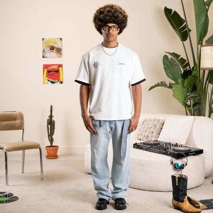 INSIGNIA TEE | WHITE/BLACK