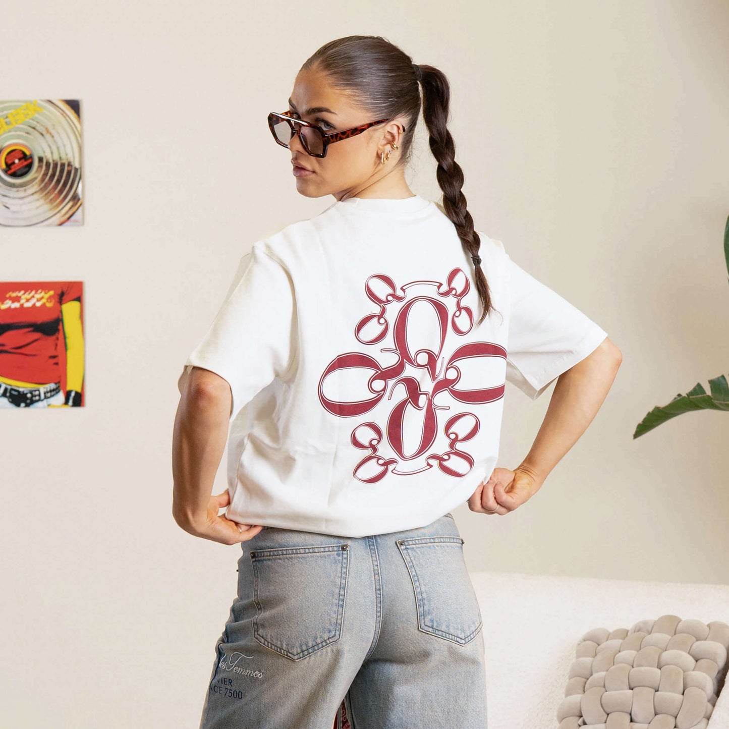 INSIGNIA TEE | OFF WHITE/RED