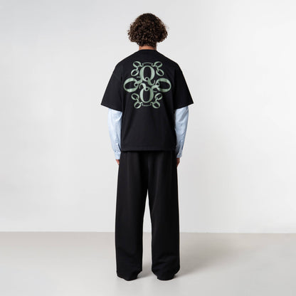 INSIGNIA TEE | BLACK/MOSS GREEN